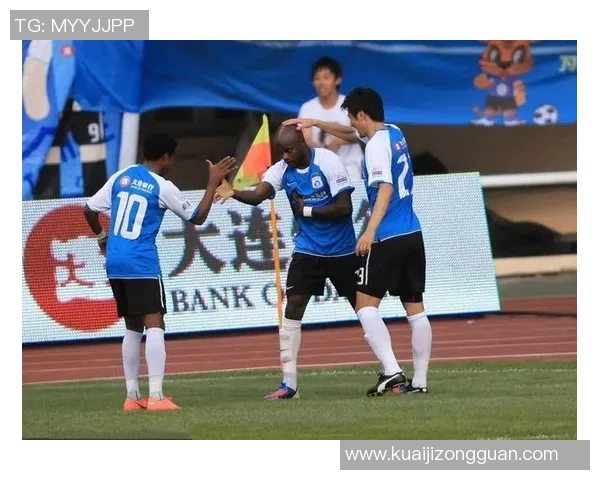 河北华夏幸福与大连阿尔滨历史交锋战绩分析与回顾